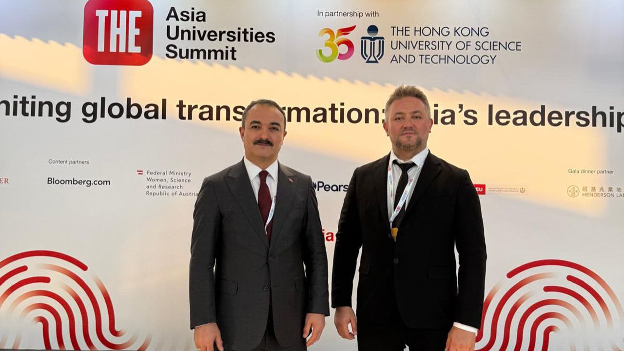 673054114 18150165673467467 8851263580888194179 N