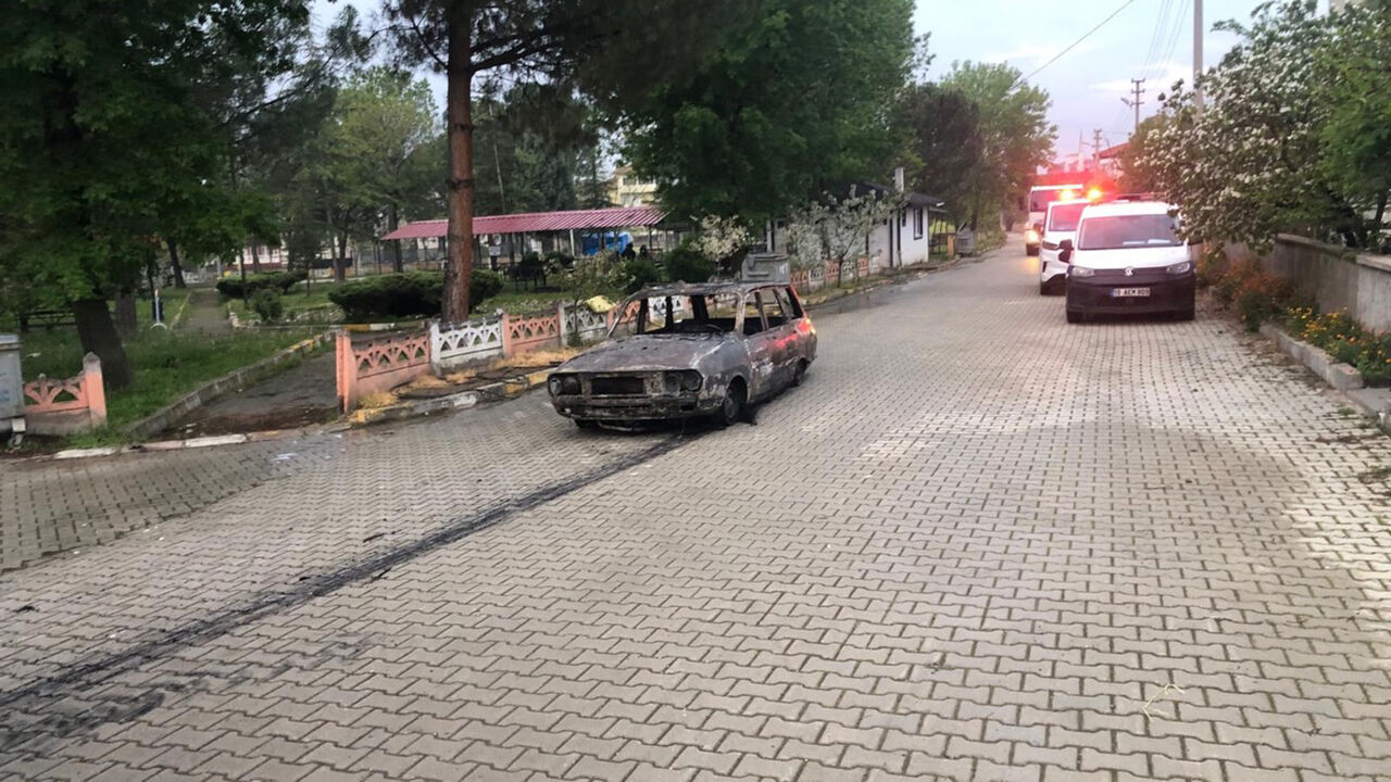 674570554 18579001180009263 4138669863744381909 N