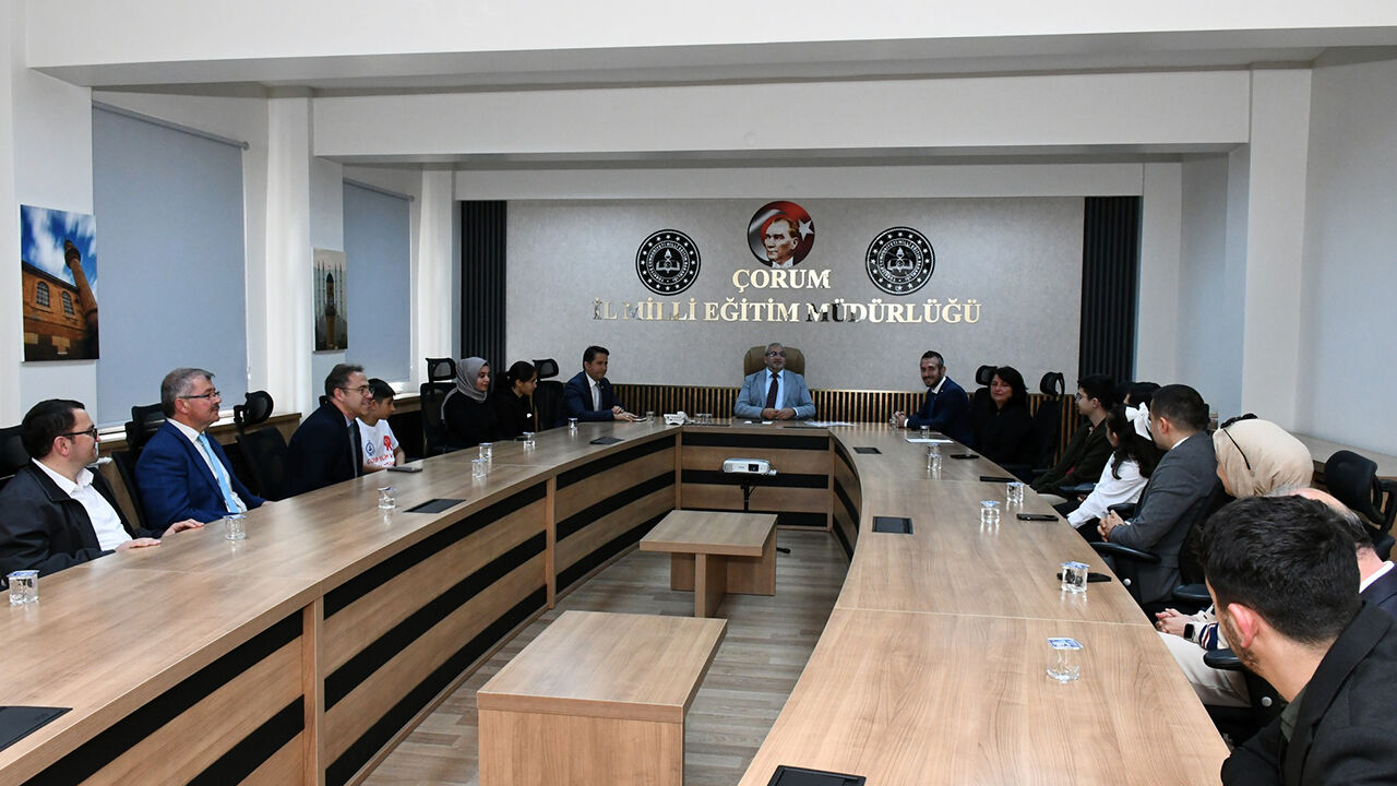 678606345 122165596736706748 2535908771769047114 N