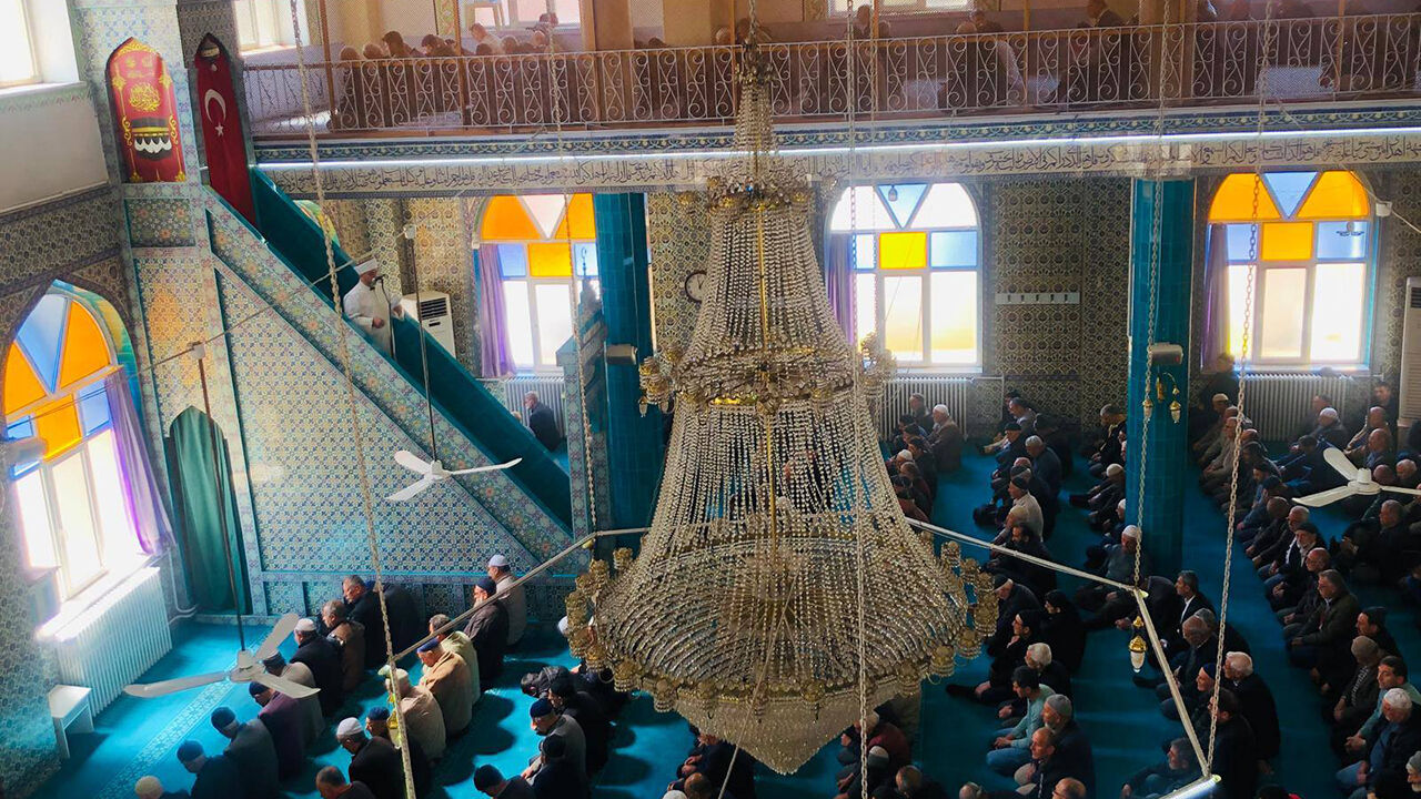 681362474 1281573250828024 2944053852338301849 N