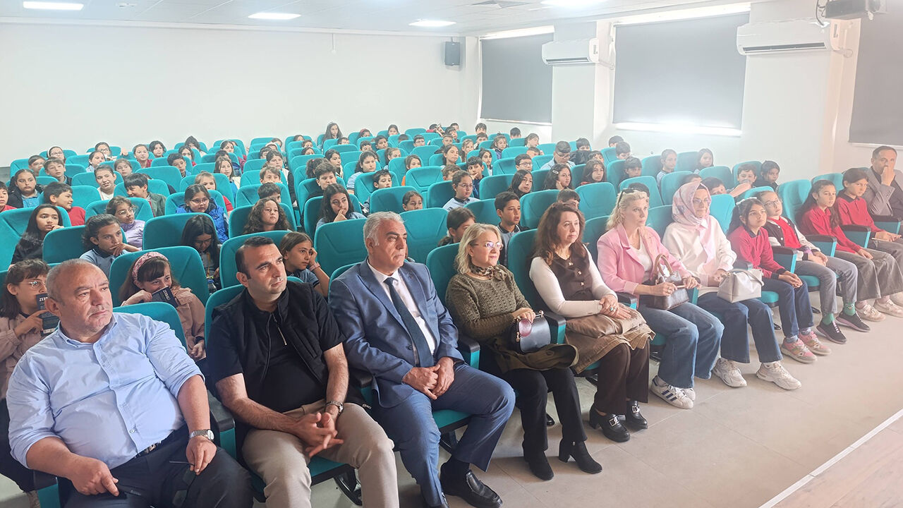 682125193 122121469143242721 4164295967449333210 N