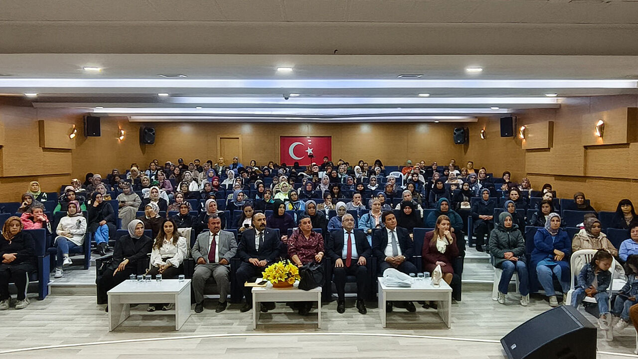 683613688 122166339128706748 2827348238963754964 N