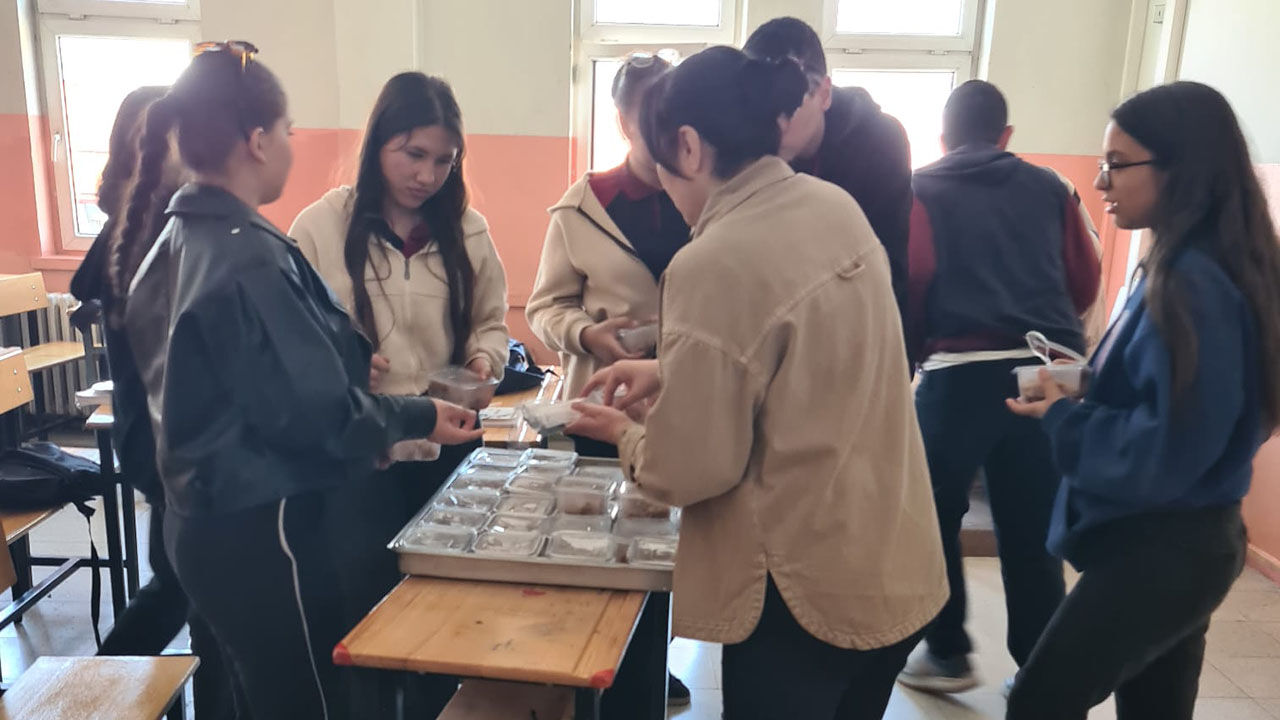 684262166 122166163772706748 6233526924747413098 N