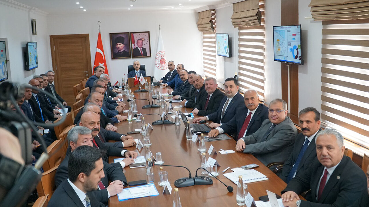 684847449 18584011840012598 4570074579945855498 N