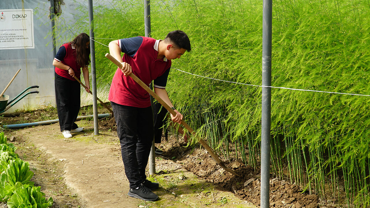 A A 20260427 41222560 41222547 C O R U M D A O G R E N C I L E R L I S E B A H C E S I N D E K U R U L A N S E R A D A K U S K O N M A Z Y E T I S T I R I Y O R