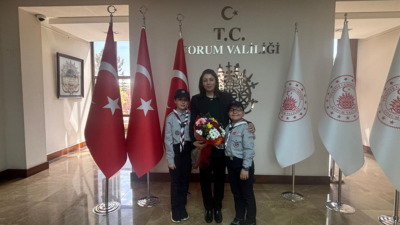 Valilikziyaretogrenciler (1)