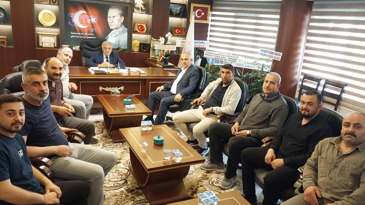 Abdullah Uyar'dan Recep Gür’e hayırlı olsun ziyareti