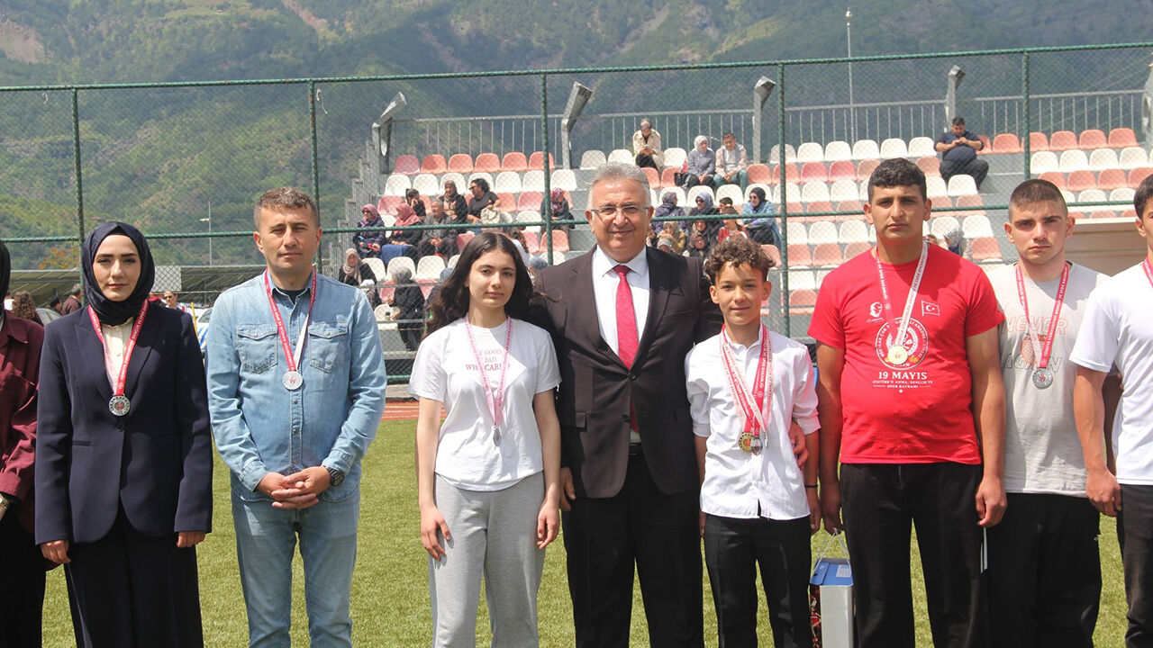 Oguzlar19Mayıs (7)