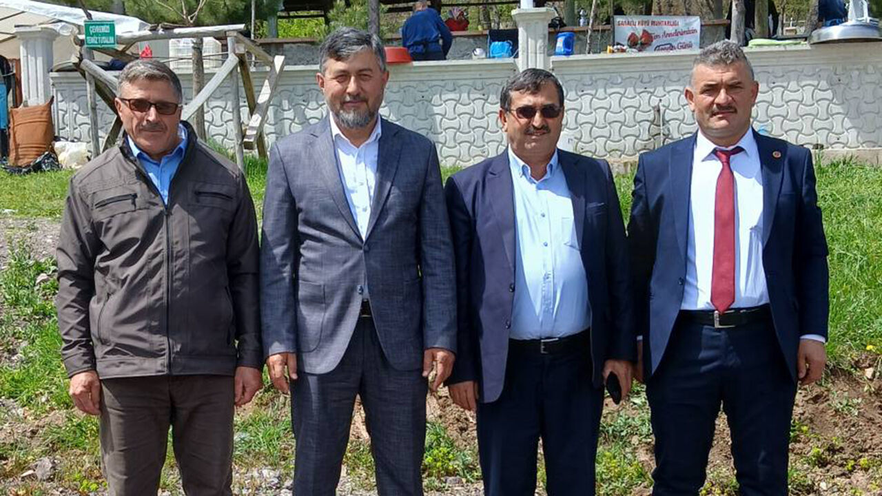 Saraylı Köyünde Eller Semaya Açıldı Yağmur Ve Şükür Duasına Yoğun Katılım 3