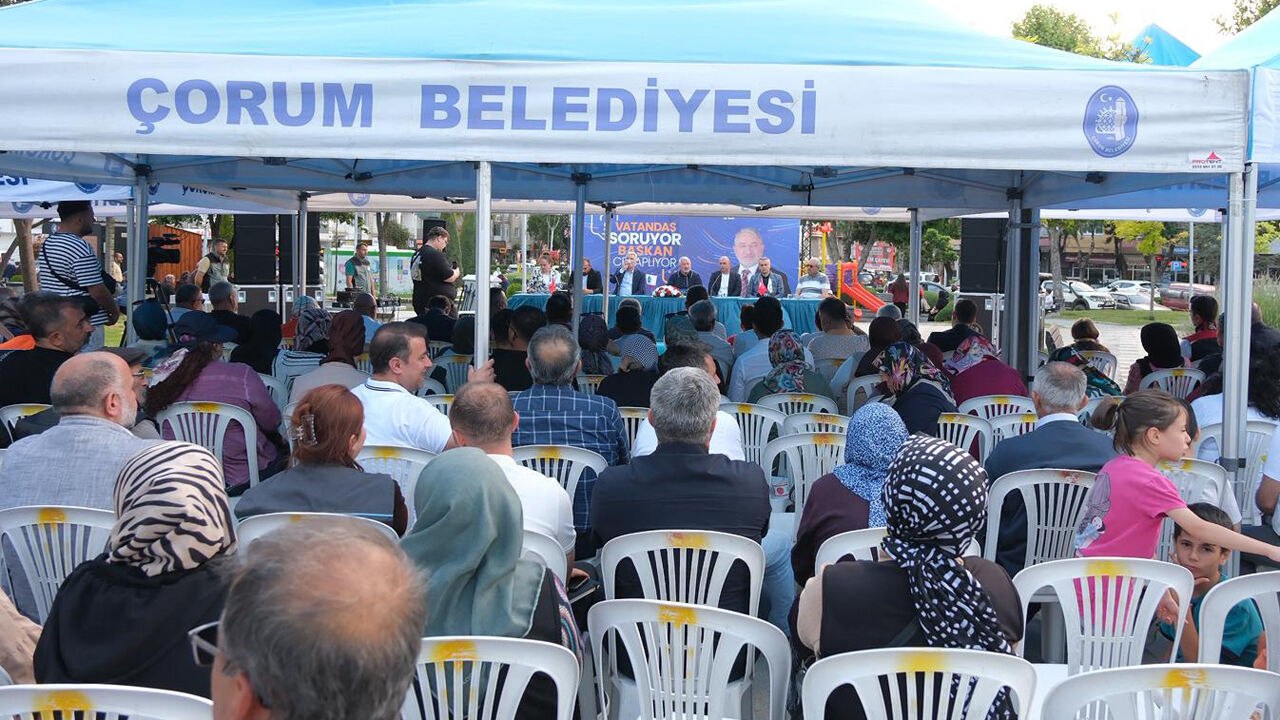 Başkan Aşgın İskilipli Atıf Hoca Parkı’nda Vatandaşlarla Buluştu (3) Copy Copy