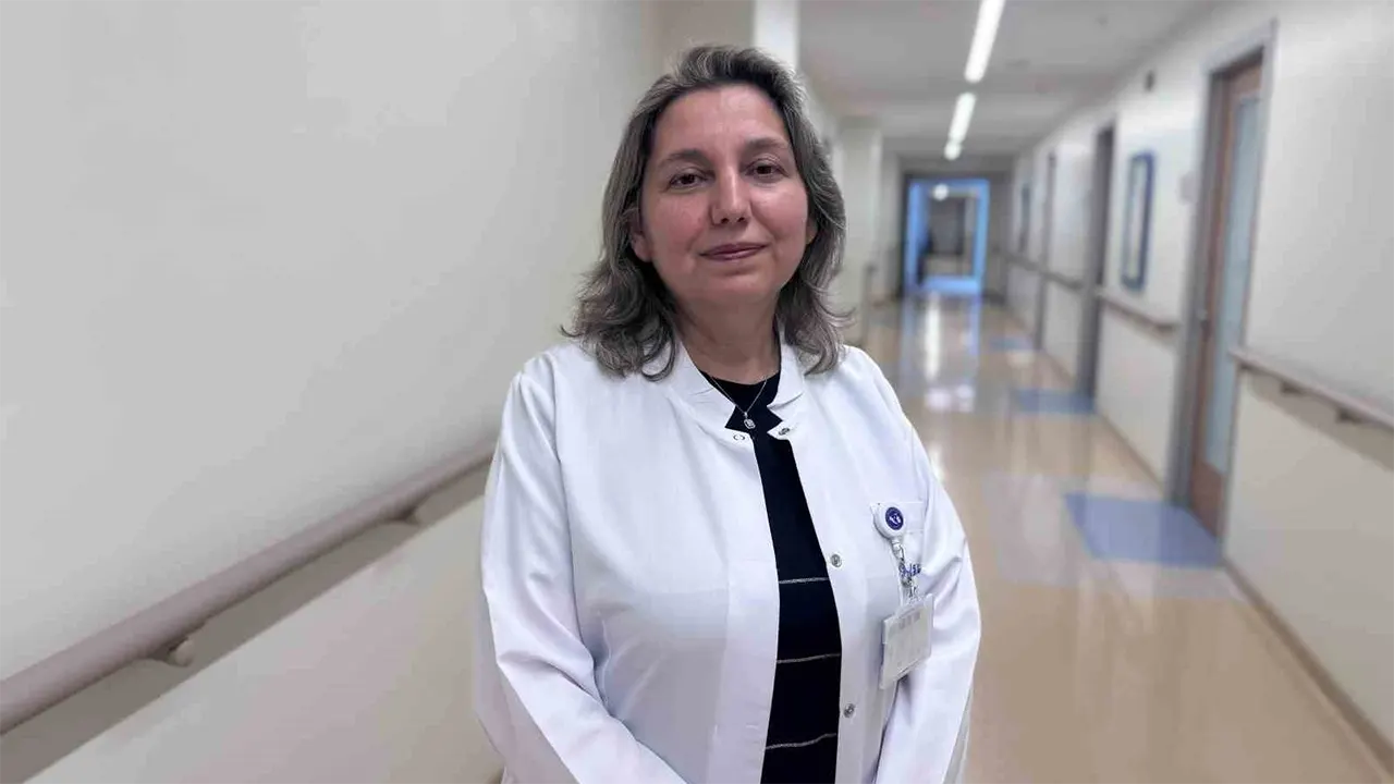 Enfeksiyon Hastalıkları Ve Klinik Mikrobiyoloji Uzmanı Prof. Dr. Yasemin Ersoy,