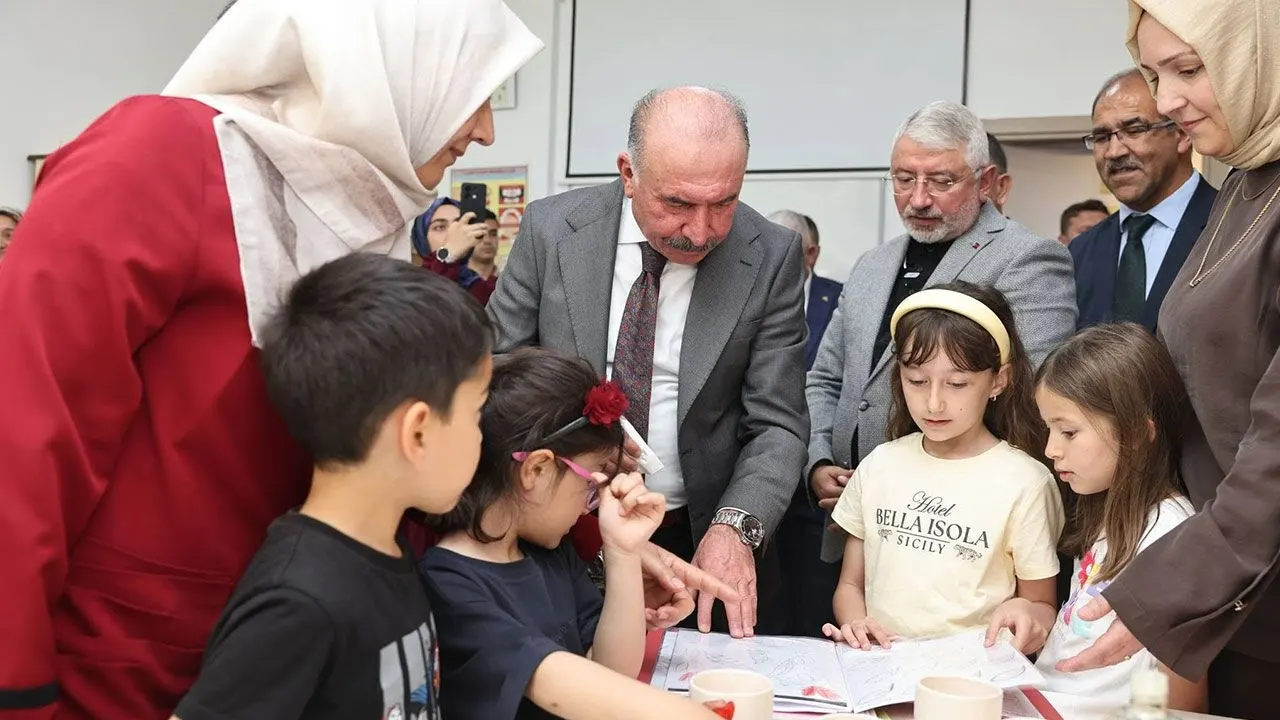 Türk İslam Sanatları Hayran Bıraktı Vali Çalgan El Emeği Göz Nuru Sergiyi Gezdi 3
