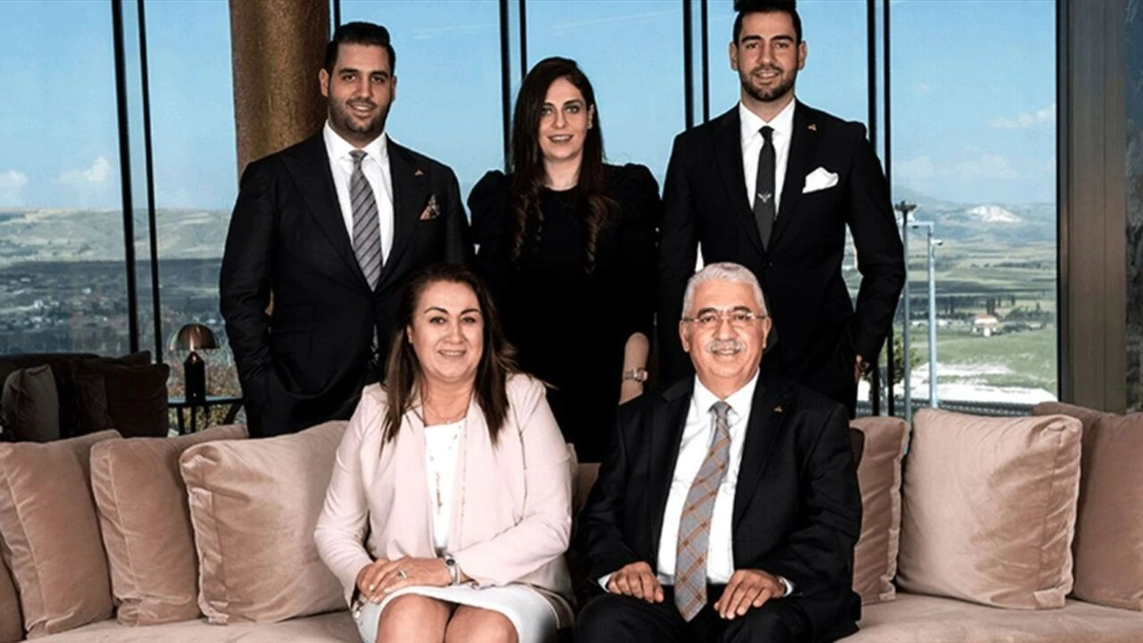 Ahlatcı Aile