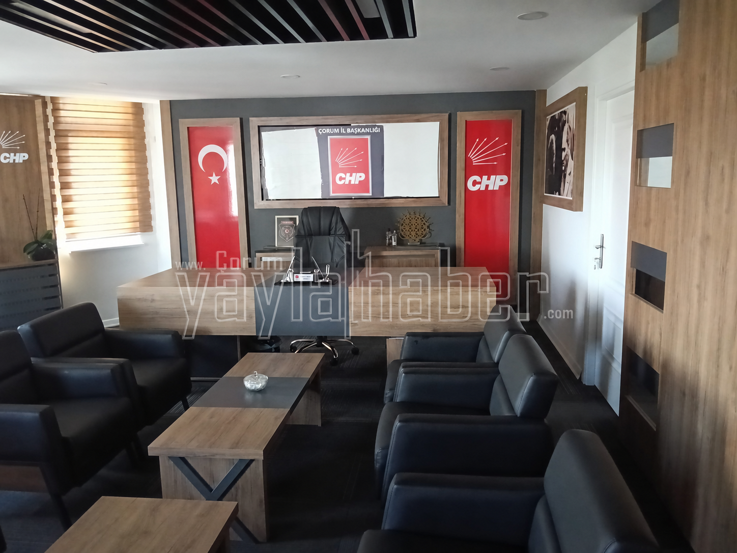 Chp Çorum İl Başkanlığındaki Demirbaşlara Zarar Verildi 4