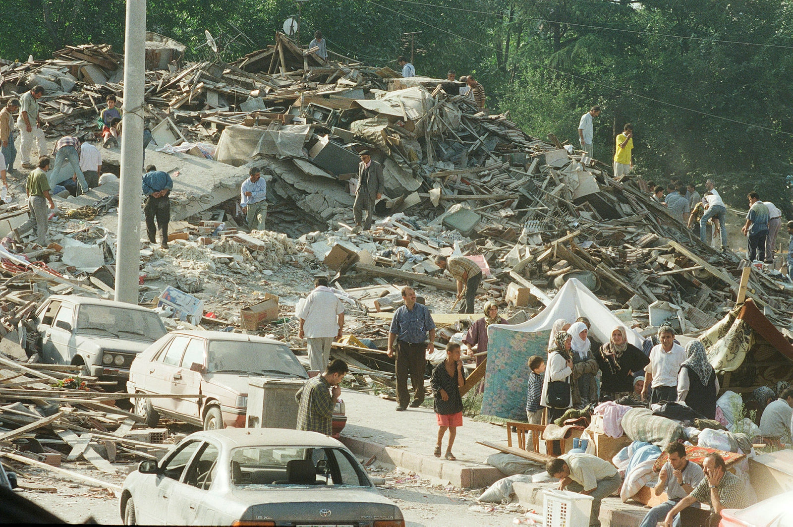 17 Agustos Depremi Gorselleri 17 (3)