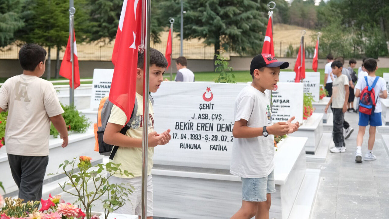 Başkan Aşgin, Çocuklarin İsteği̇ni̇ Yeri̇ne Geti̇rdi̇ (3) 1600X901 Copy Copy