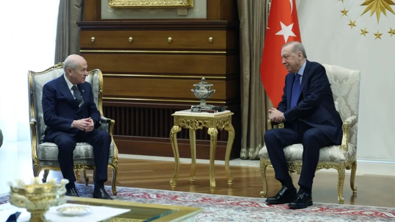Beştepe'de Kritik Zirve Cumhurbaşkanı Erdoğan Ile Mhp Lideri Bahçeli Bir Araya Geldi2
