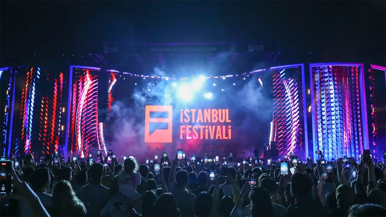 K Pop Yıldızı Sunmi'nin Türkiye'de Gitmek Istediği Yer Çorum Oldu 2