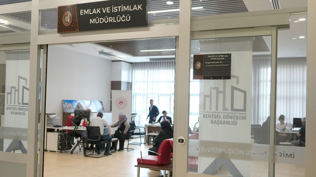 Kale Gülabi̇bey Kentsel Dönüşümünde Uzlaşma İçi̇n Son Tari̇h 5 Eki̇m (2)