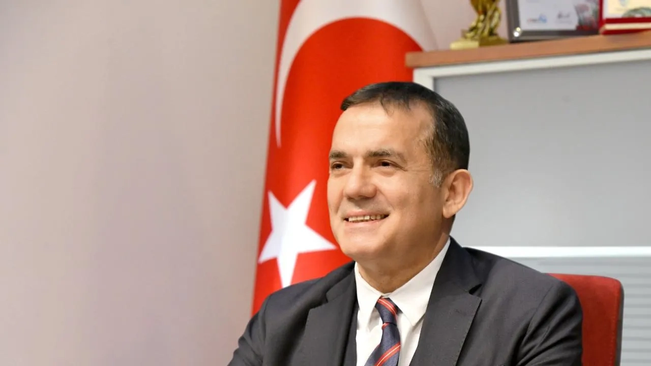 Mersin’de Belediyelere Şafak Operasyonu Üç Belediyede Eş Zamanlı Operasyon 3